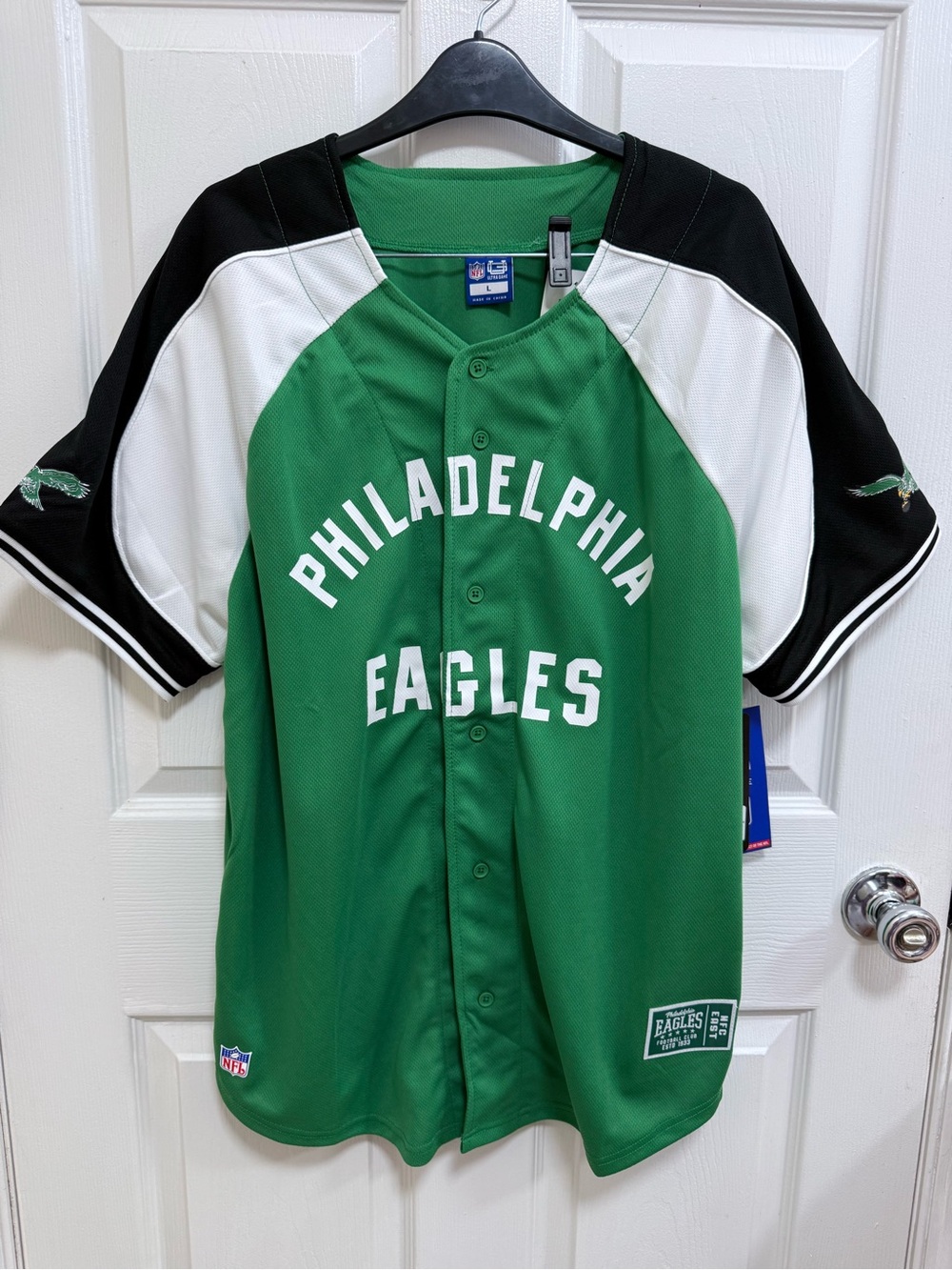 NWT NFL Philadelphia Eagles Green, Black and White Button-Front Jersey, Size L